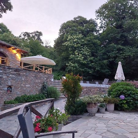 Amalthia Traditional Guesthouse ツァガラダ エクステリア 写真