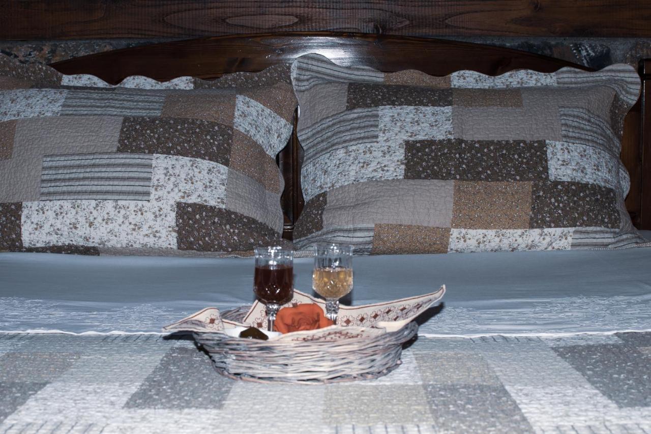 Amalthia Traditional Guesthouse ツァガラダ エクステリア 写真