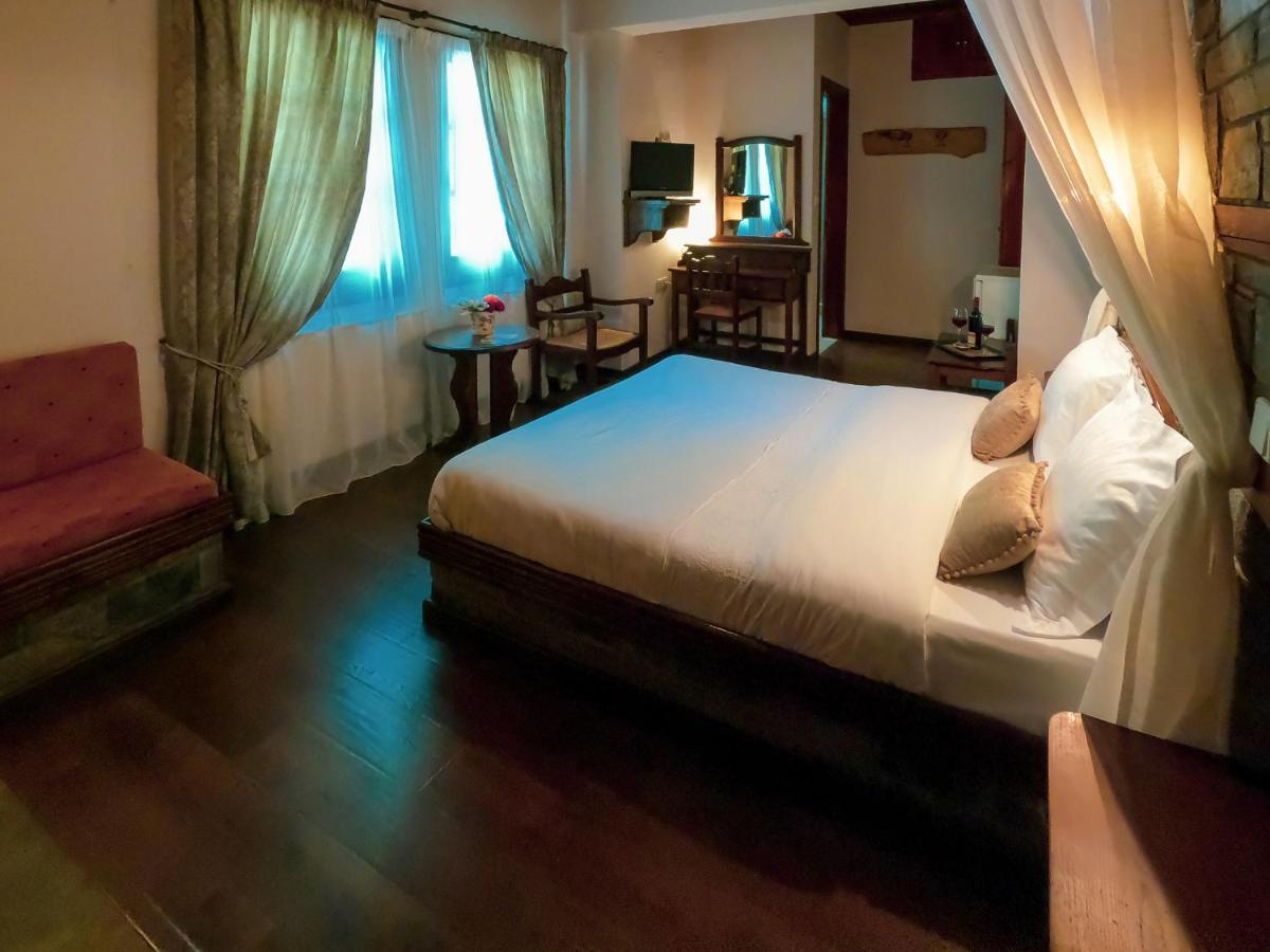 Amalthia Traditional Guesthouse ツァガラダ エクステリア 写真