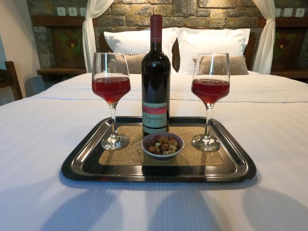 Amalthia Traditional Guesthouse ツァガラダ エクステリア 写真
